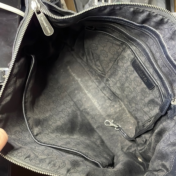 Authentic Michael Kors large black Tote bag. (dust bag included) - Picture 12 of 16